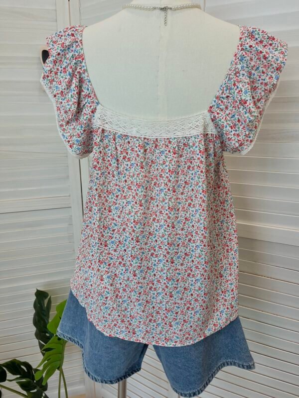 LACE TRIM RUFFLE SLEEVE BLOUSE 小碎花蕾丝边边小飞袖小上衣