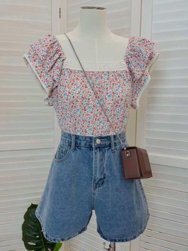 LACE TRIM RUFFLE SLEEVE BLOUSE 小碎花蕾丝边边小飞袖小上衣