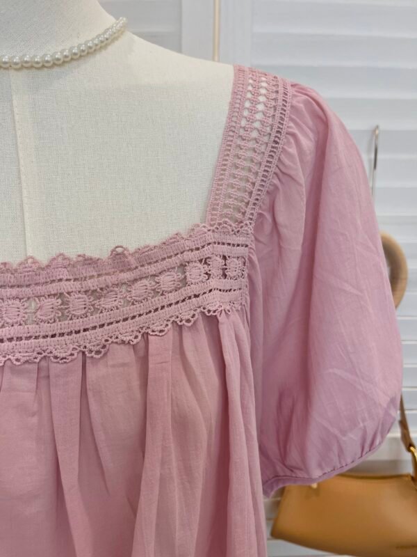 SUMMER LACE TRIM BLOUSE 方领钩花上衣