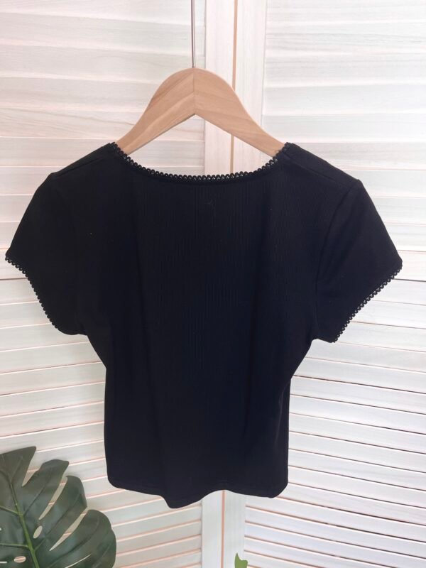 LACE TRIM TOP 方领小上衣