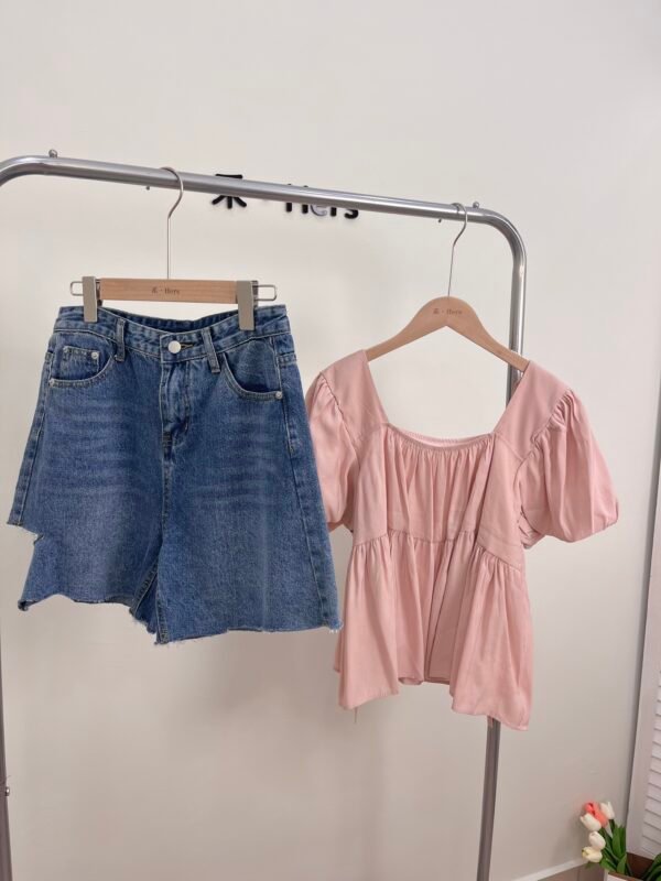 SWEET PUFF SLEEVE BLOUSE 泡泡袖小衫
