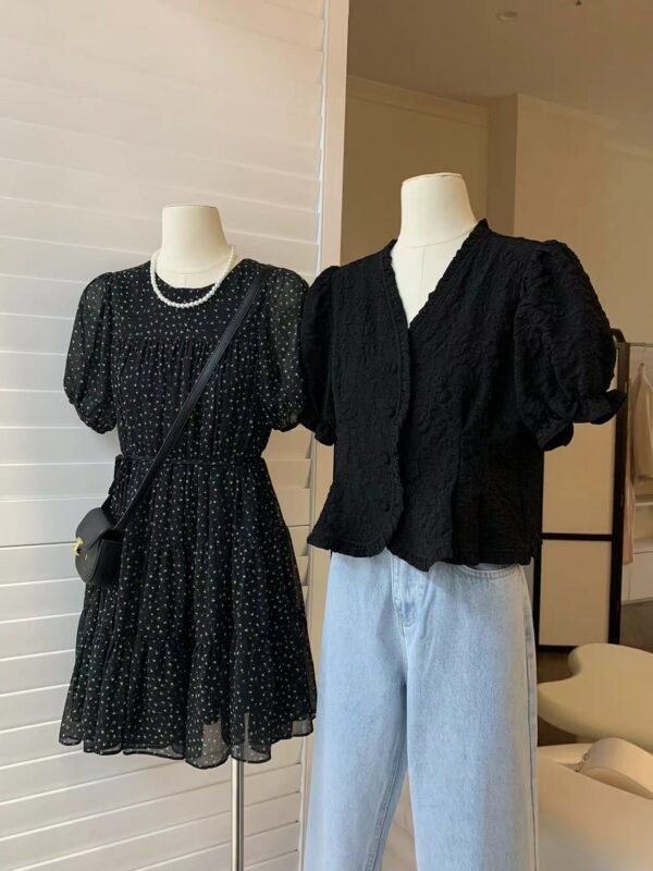 UNIQUE CUTWORK BLOUSE 小众木耳花边小上衣