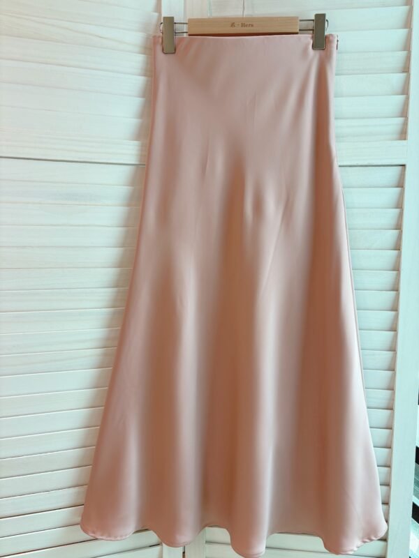 CORAL BLOSSOM ELEGANT SATIN MIDI SKIRT 橘粉色仿醋酸缎面半身裙