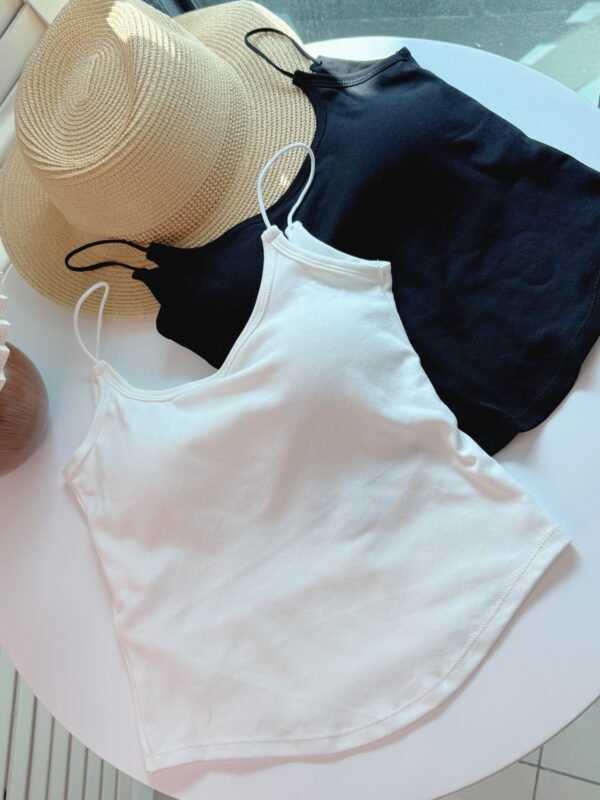 SINGLET WITH SPONGE BRA 镂空设计吊带背心