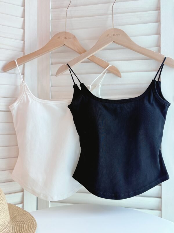 SINGLET WITH SPONGE BRA 镂空设计吊带背心